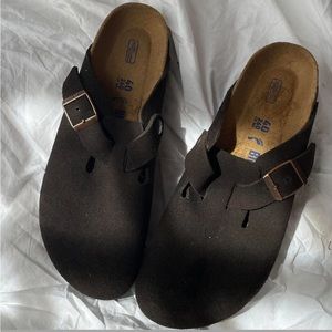 Birkenstock Boston Clogs Men’s size 7 EU size 40